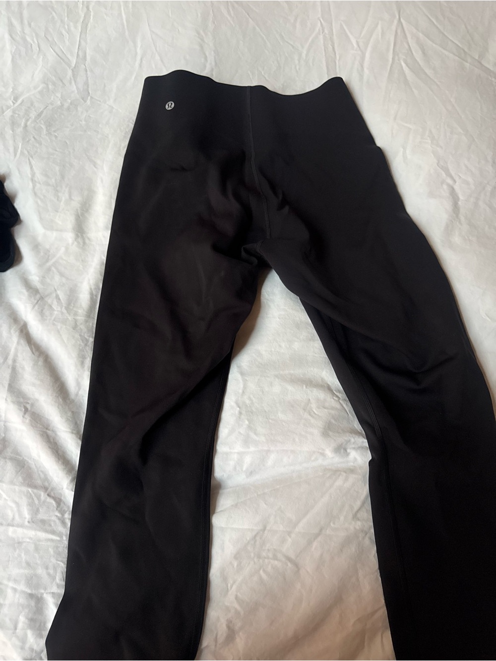 lululemon women’s black leggings - worn once!